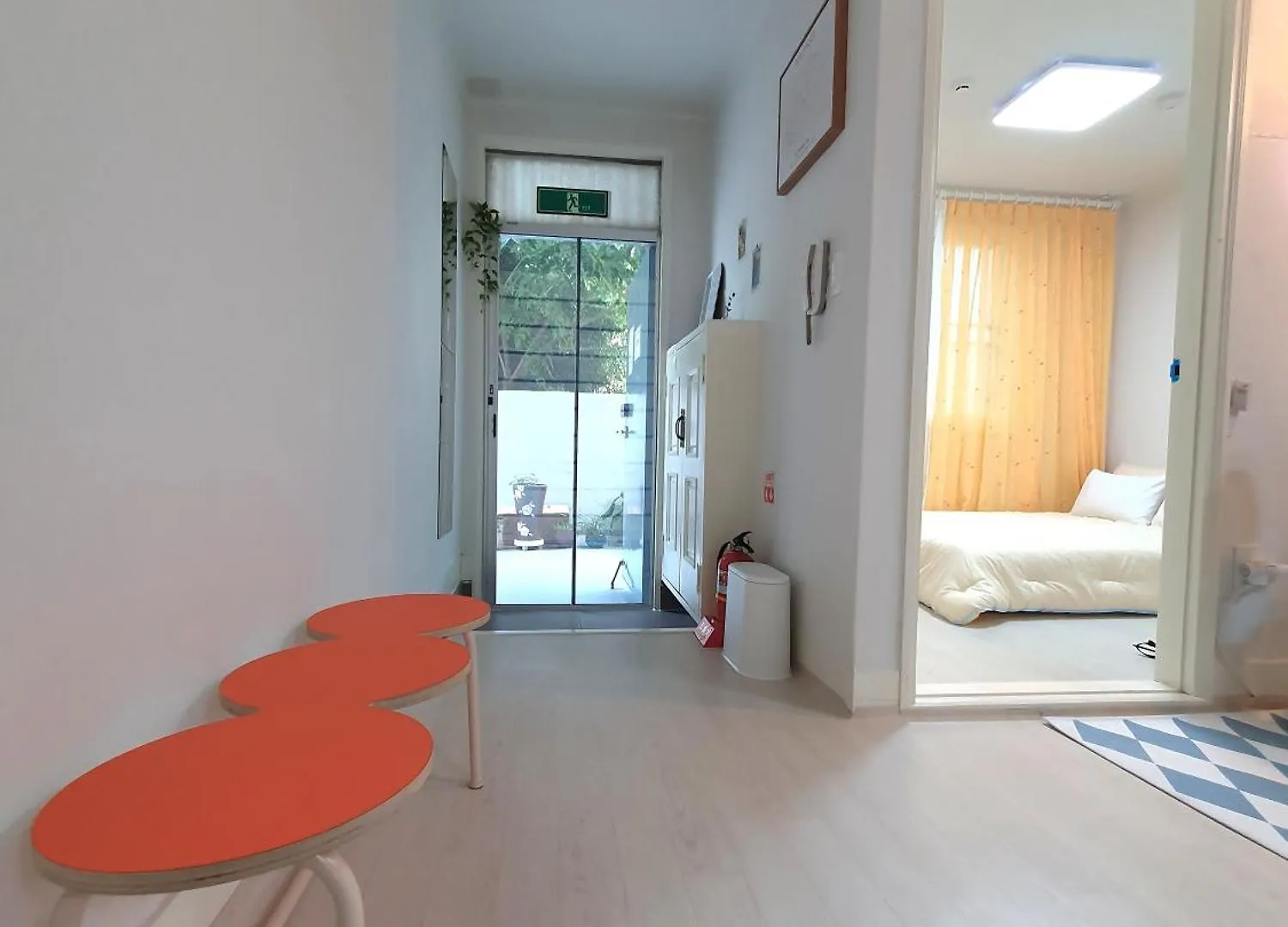 Butterfly House Apartment Busan 0*,