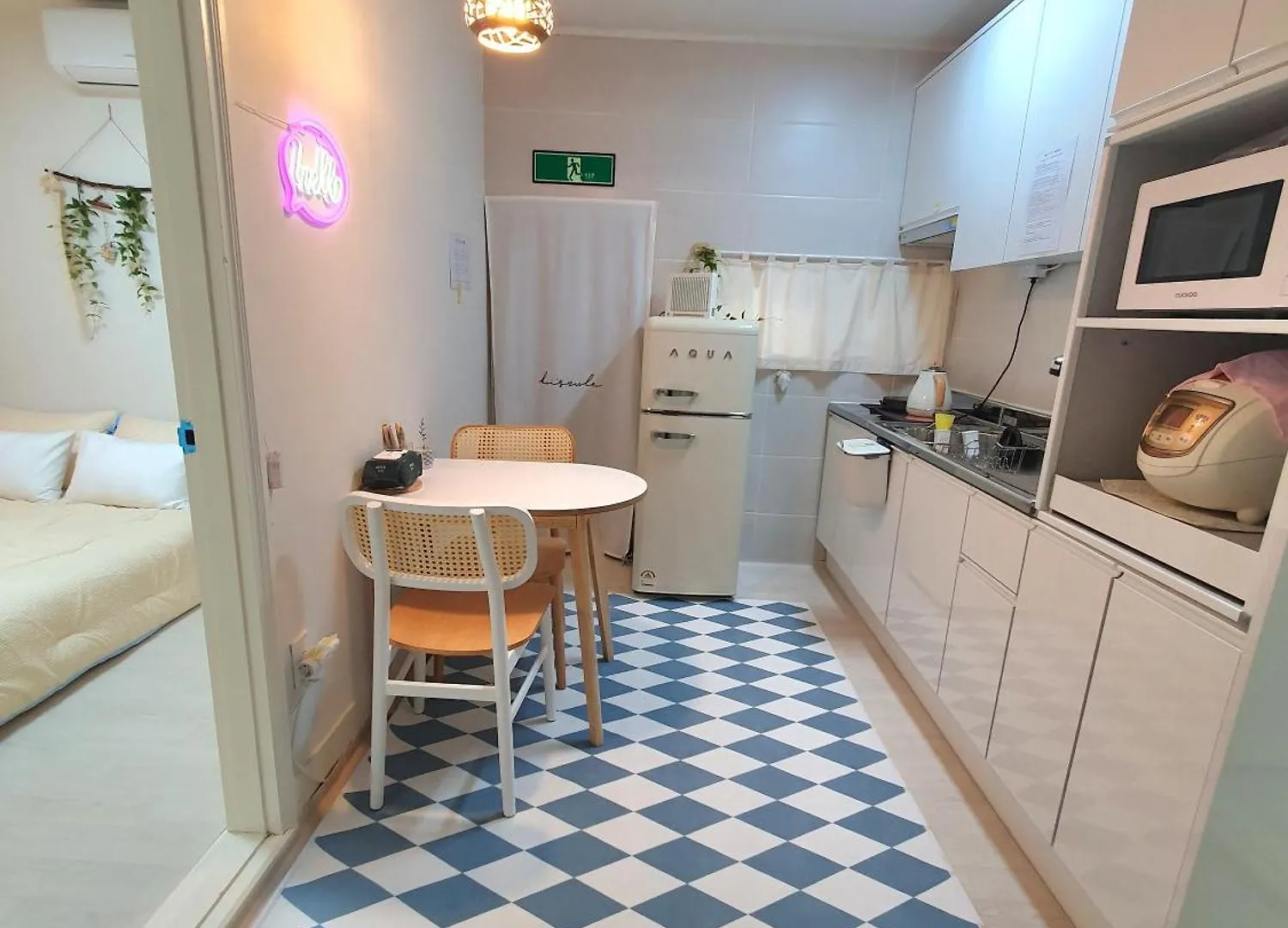 Butterfly House Apartment Busan Homestay